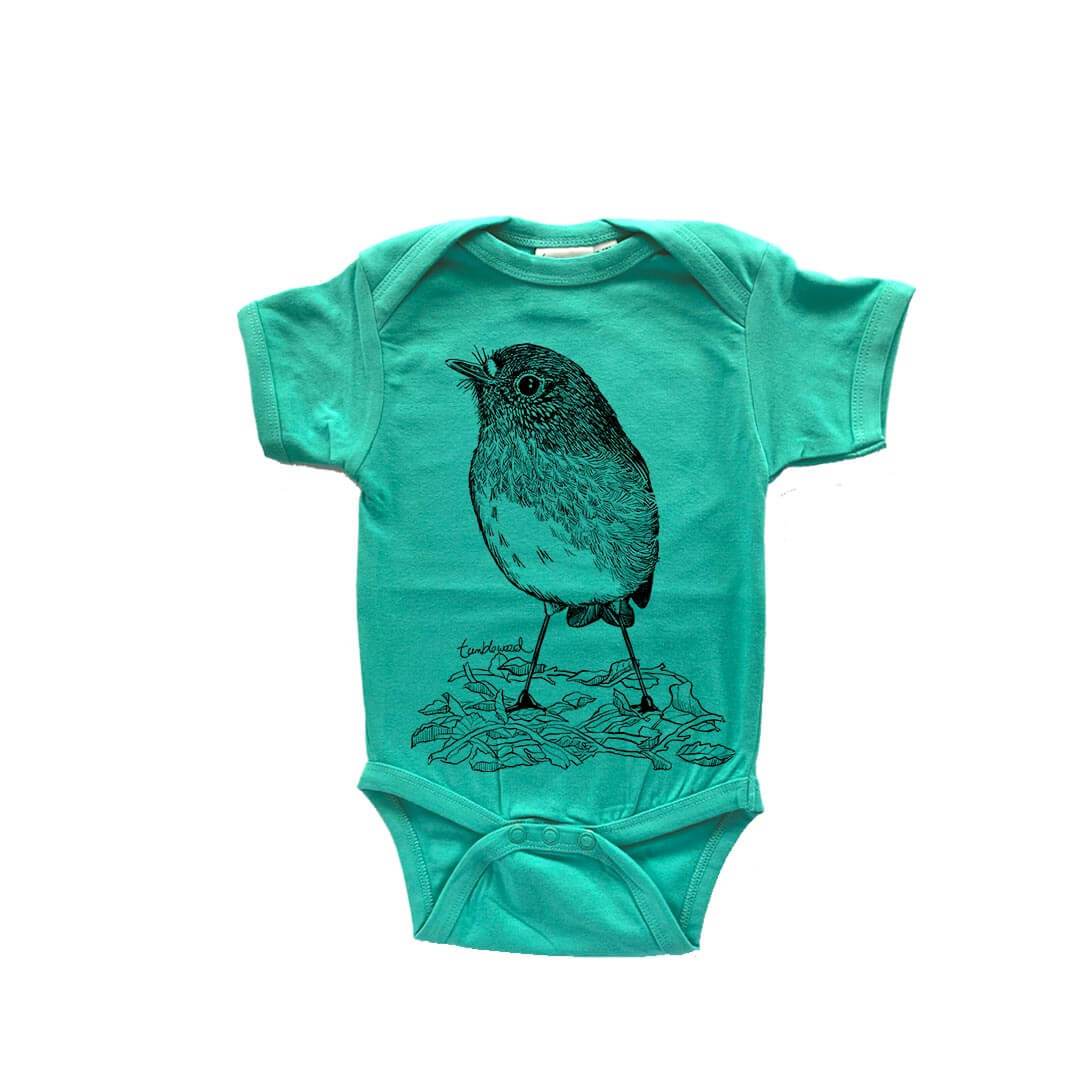 Short sleeved, marine, organic cotton, baby onesie featuring a screen printed North Island Robin design.
 design.